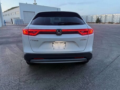 2023 Honda Vezel II, белый, 2090000 рублей, вид 5