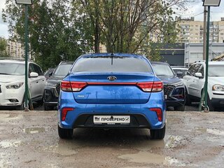 2019 Kia Rio IV, синий, 979000 рублей, вид 5