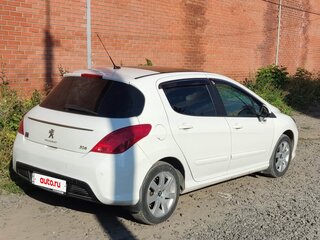 2013 Peugeot 308 I Рестайлинг, белый, 620000 рублей, вид 4