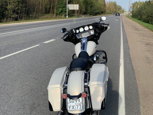 2015 Harley-Davidson Street Glide Special, белый, 1000000 рублей - вид 2