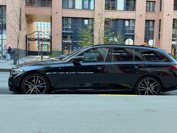 2019 BMW 3 серии 320d xDrive VII (G2x), чёрный, 4299999 рублей - вид 3