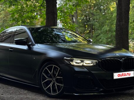2021 BMW 5 серии 530d xDrive VII (G30/G31/G38) Рестайлинг, чёрный, 6250000 рублей, вид 2
