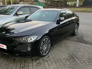 2019 BMW 5 серии 520i VII (G30/G31/G38), чёрный, 2950000 рублей, вид 2