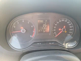 2019 Volkswagen Polo V Рестайлинг, синий, 960000 рублей, вид 4