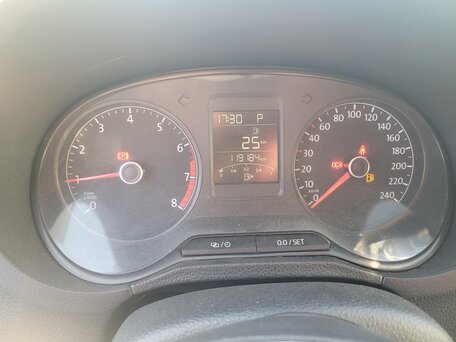 2019 Volkswagen Polo V Рестайлинг, синий, 911000 рублей, вид 4