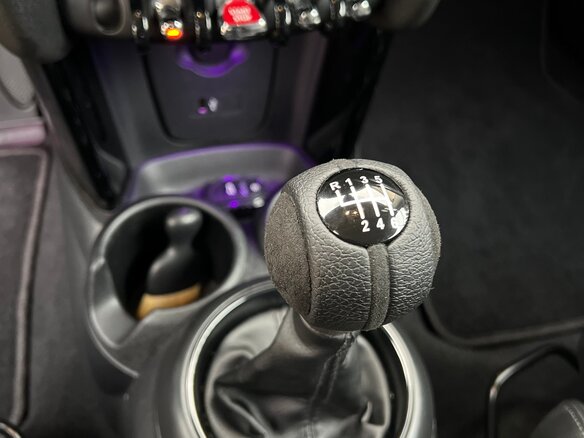 2018 Mini Hatch Cooper S III (F55/F56), чёрный, 2500000 рублей - вид 10