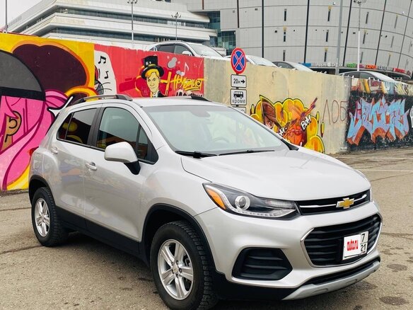 2020 Chevrolet Trax I Рестайлинг, серый, 1335000 рублей - вид 1