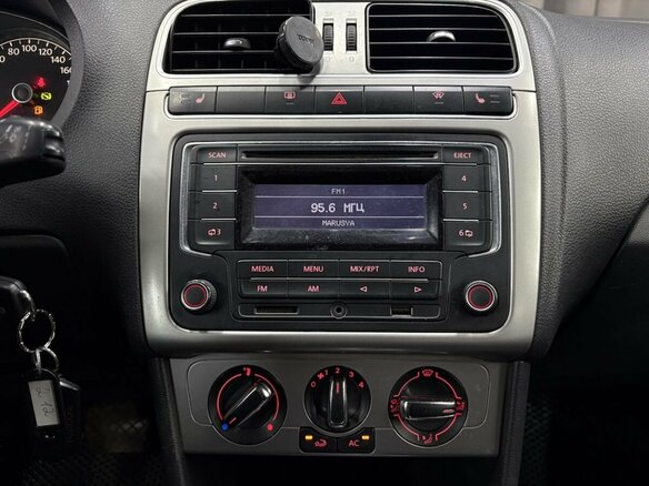 2013 Volkswagen Polo V, серебристый, 634888 рублей - вид 13