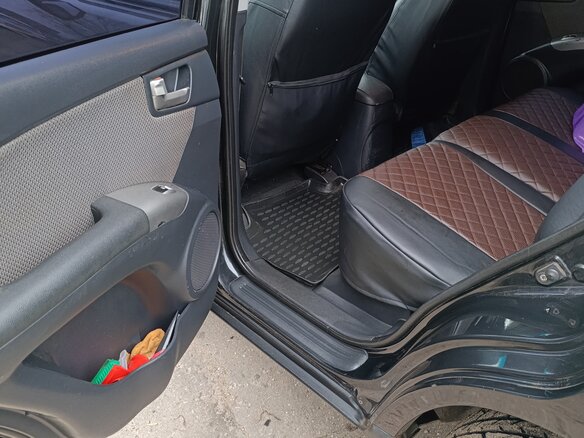 2009 Kia Sportage II Рестайлинг, чёрный, 690000 рублей - вид 4