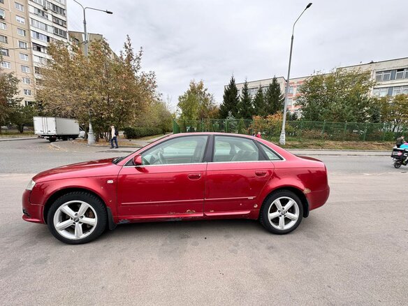 2007 Audi A4 III (B7), красный, 555000 рублей - вид 5