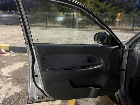 2006 Kia Spectra I Рестайлинг 2, серебристый, 135000 рублей - вид 12