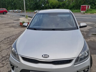 2019 Kia Rio IV, серый, 1100000 рублей, вид 1