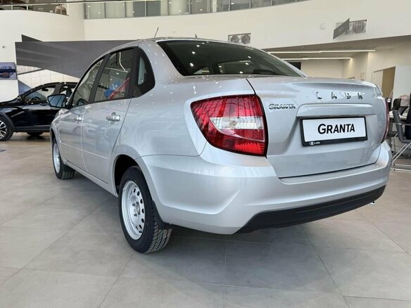 2026 Lada (ВАЗ) Granta I Рестайлинг, серебристый - вид 7