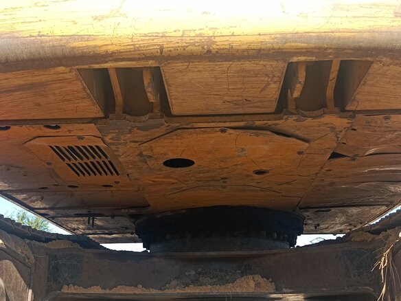 2011 Caterpillar 330D2 L, жёлтый, 5500000 рублей - вид 7
