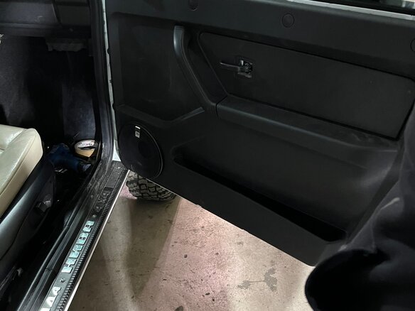 2001 Lada (ВАЗ) 2121 (4x4) I Рестайлинг, белый, 850000 рублей - вид 3