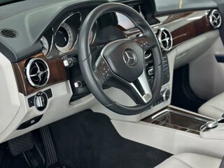 2013 Mercedes-Benz GLK-Класс 300 I (X204) Рестайлинг, серебристый, 2700000 рублей, вид 5