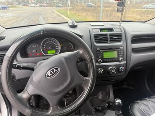 2010 Kia Sportage II Рестайлинг, серебристый, 1100000 рублей, вид 2