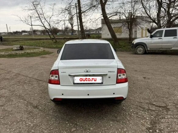 2014 Lada (ВАЗ) Priora I Рестайлинг, белый, 690000 рублей - вид 6