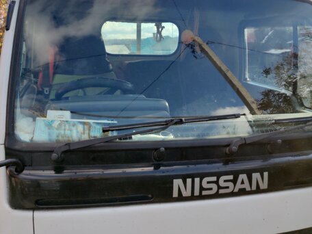 1996 Nissan Atlas, белый, 850000 рублей, вид 4