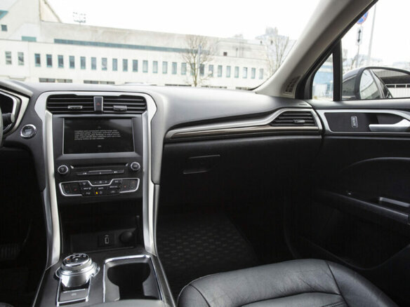 2018 Ford Fusion (North America) II Рестайлинг, серый, 1200000 рублей - вид 21