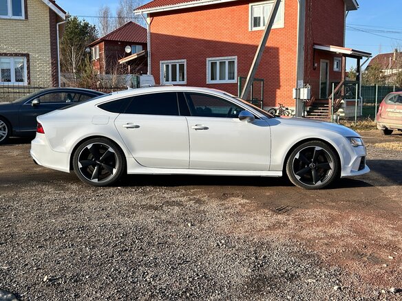 2013 Audi RS 7 I (4G), серый, 3900000 рублей - вид 2