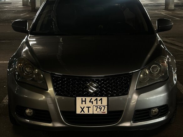 2009 Suzuki Kizashi, серый - вид 1