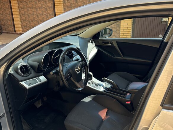 2011 Mazda 3 II (BL), серебристый, 1000000 рублей - вид 10