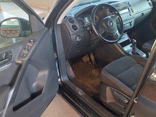 2013 Volkswagen Tiguan I Рестайлинг, чёрный, 1800000 рублей, вид 4
