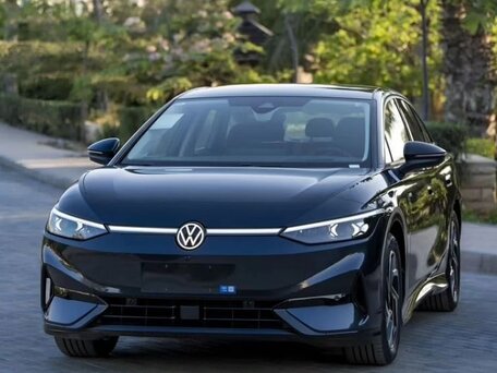 2025 Volkswagen ID.7 85 kWh, серый, 3810000 рублей, вид 2