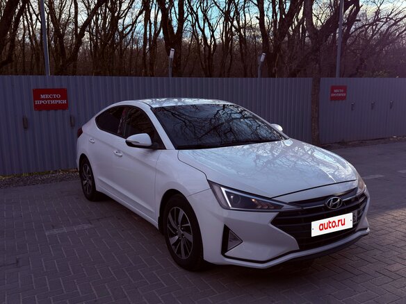 2019 Hyundai Elantra VI (AD) Рестайлинг, белый, 1420000 рублей - вид 6