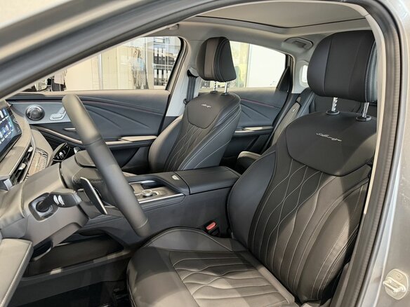 2025 Chery Arrizo 8, серебристый, 3275000 рублей - вид 4
