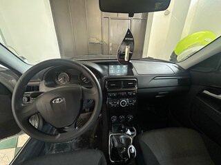 2017 Lada (ВАЗ) Priora I Рестайлинг, серебристый, 630000 рублей, вид 4