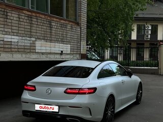 2021 Mercedes-Benz E-Класс 200 V (W213, S213, C238) Рестайлинг, белый, 5500000 рублей, вид 3