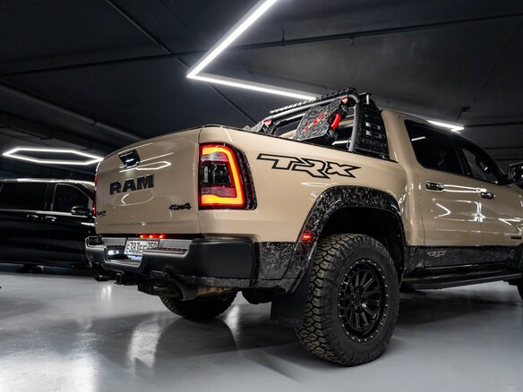 2022 Ram 1500 Crew Cab TRX V, коричневый - вид 5