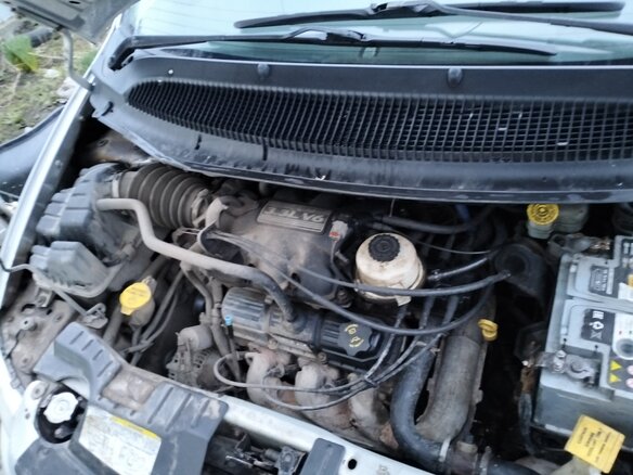 2005 Dodge Caravan Grand IV, серебристый, 680000 рублей - вид 6
