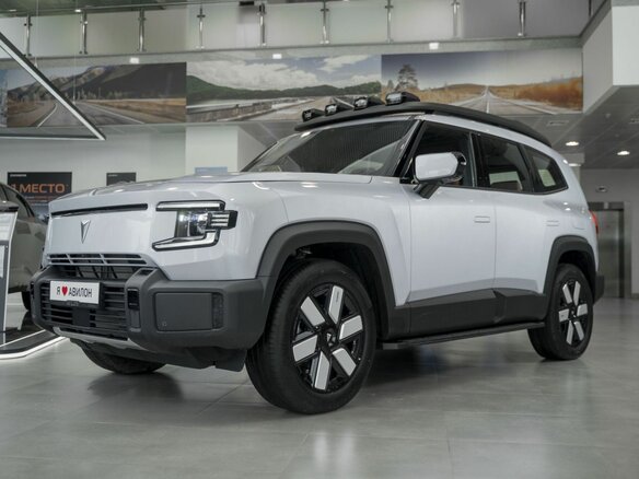 2025 Changan Deepal G318 I, серебристый