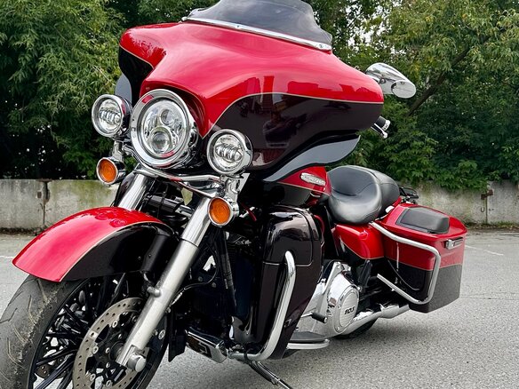 2010 Harley-Davidson Electra Glide, красный, 1150000 рублей - вид 15
