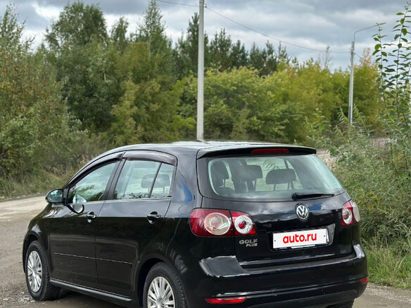 2011 Volkswagen Golf Plus II, чёрный, 520000 рублей - вид 3