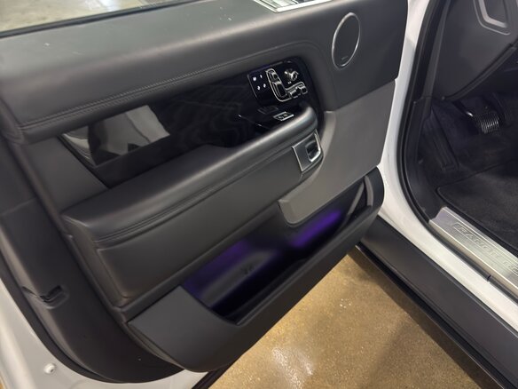 2019 Land Rover Range Rover IV Рестайлинг, белый, 9000000 рублей - вид 10