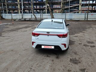 2019 Kia Rio IV, белый, 1150000 рублей, вид 3