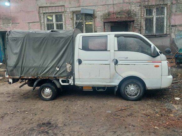 2011 Hyundai HD65, бежевый, 900000 рублей - вид 1