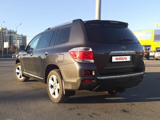2013 Toyota Highlander II (XU40) Рестайлинг, серый, 1950000 рублей, вид 4
