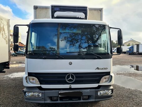 2005 Mercedes-Benz Atego, белый, 2000000 рублей, вид 1