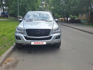 2008 Mercedes-Benz M-Класс 320 II (W164) Рестайлинг, серебристый, 1280000 рублей, вид 4