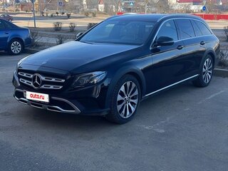2019 Mercedes-Benz E-Класс All-Terrain 220 d V (W213, S213, C238), чёрный, 3450000 рублей, вид 2