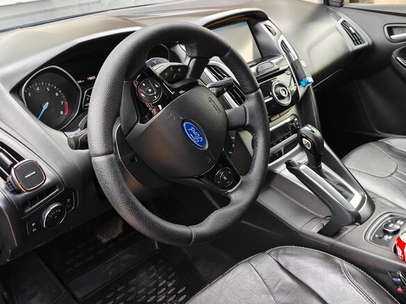 2013 Ford Focus III, чёрный, 1100000 рублей - вид 4