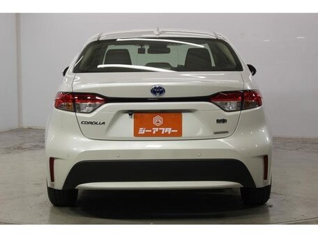 2023 Toyota Corolla XII (E210), белый, 1400000 рублей, вид 5