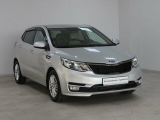 2017 Kia Rio III Рестайлинг, серебристый, 1099900 рублей, вид 1