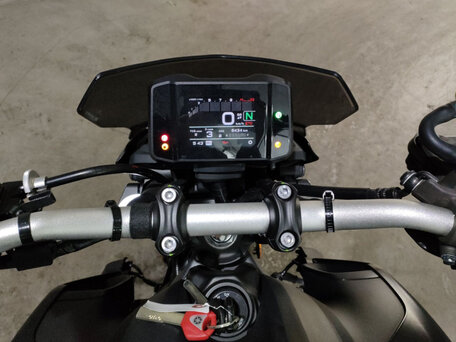 2023 Yamaha MT-09 (FZ-09), чёрный, 810000 рублей, вид 5