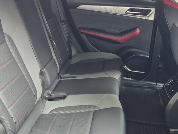 2023 Haval F7x I Рестайлинг, чёрный, 2500000 рублей - вид 8